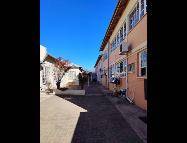 400M² OFFICE TO LET IN BENONI CENTRAL